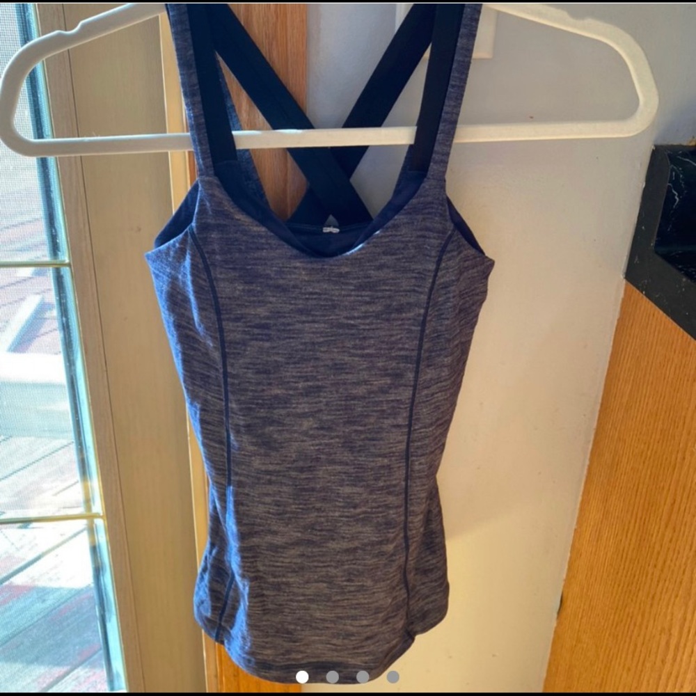 LULULEMON CROSSBACK BUILT IN BRA TANK